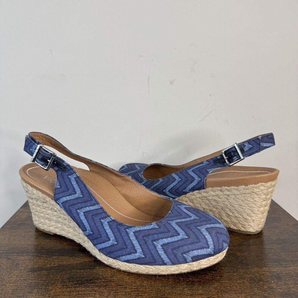 Vionic Coralina Canvas Espadrille Wedge Sandals Size 9.5 Navy Chevron